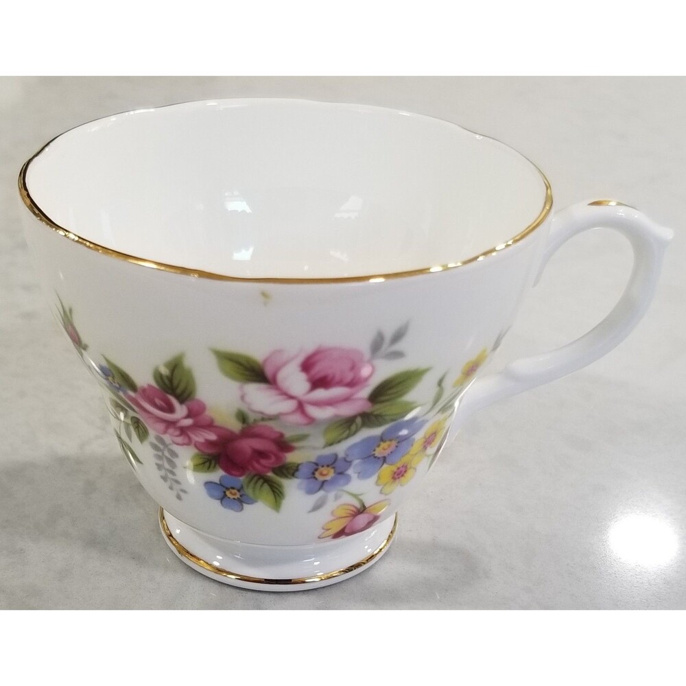 D-20 Colorful Duchess floral bone china tea / coffee cup vintage made in England
